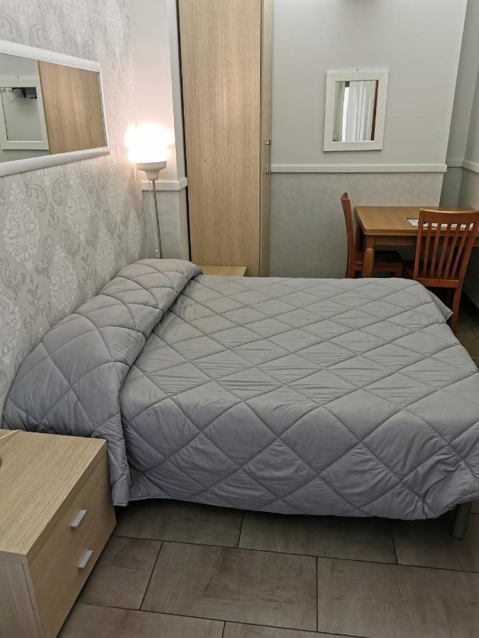 Bed And Breakfast Piramide Рим Экстерьер фото
